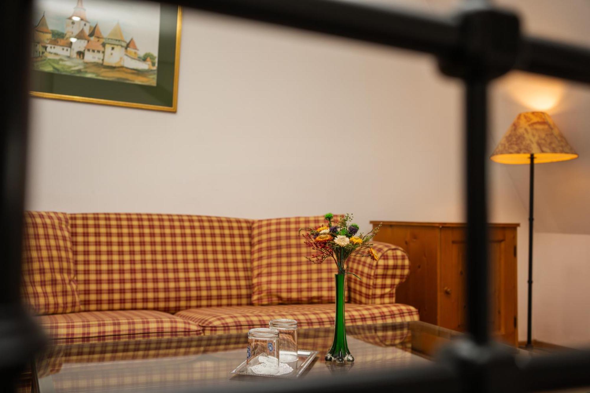 فندق Casa Cu Cerb سيفِسوارا المظهر الخارجي الصورة